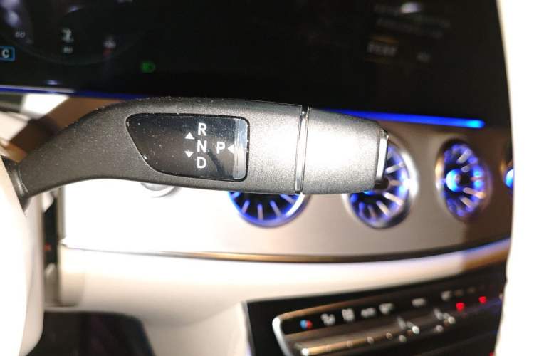 Used Mercedes-Benz E-Class 2023 E 260 Coupe Gear Lever