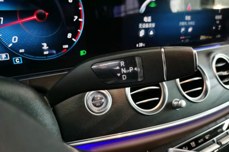 Used Mercedes-Benz E-Class 2023 E 300 L Sport Luxury Edition Gear Lever