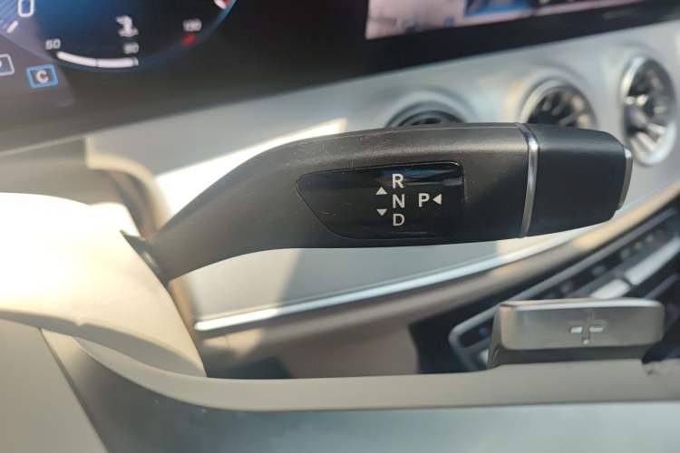 Used Mercedes-Benz E-Class 2023-Year Restyled E 260 Coupe Gear Lever