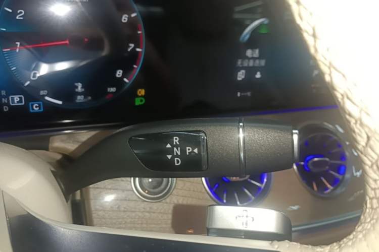 Used Mercedes-Benz E-Class 2023 E 260 Coupe Gear Lever