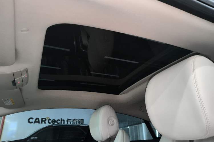 Used Mercedes-Benz E-Class 2023 E 260 Coupe Headliner