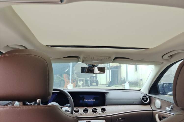 Used Mercedes-Benz E-Class 2023 Facelift E 260 L Headliner