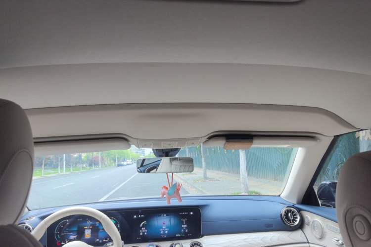 Used Mercedes-Benz E-Class 2023 E 260 Convertible Coupe Headliner