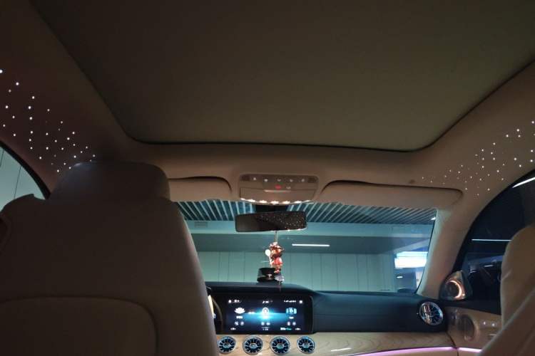 Used Mercedes-Benz E-Class 2023-Year Restyled E 260 Coupe Headliner