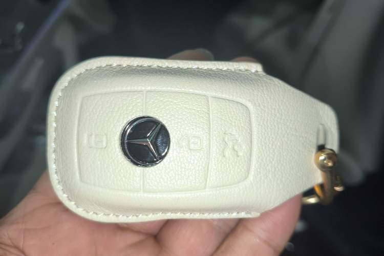 Used Mercedes-Benz E-Class 2023 E 260 Coupe Interior 1