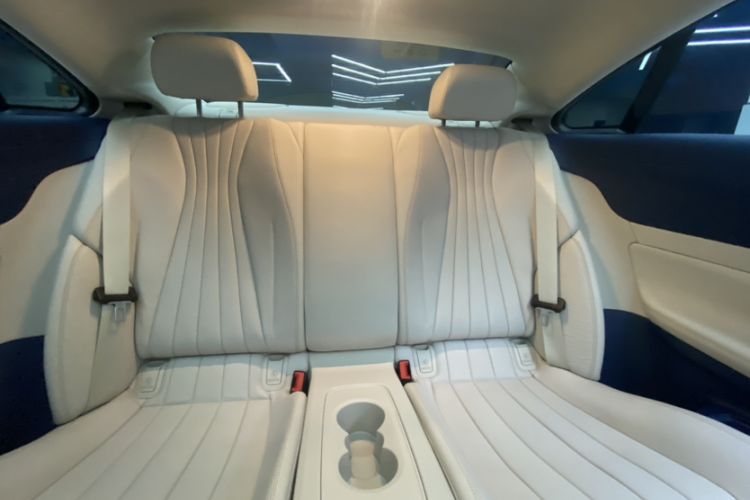 Used Mercedes-Benz E-Class 2023 E 260 4MATIC Coupe Interior 3