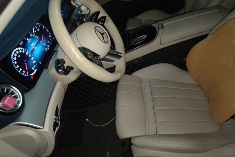 Used Mercedes-Benz E-Class 2023 E 260 Coupe Left Front Seat