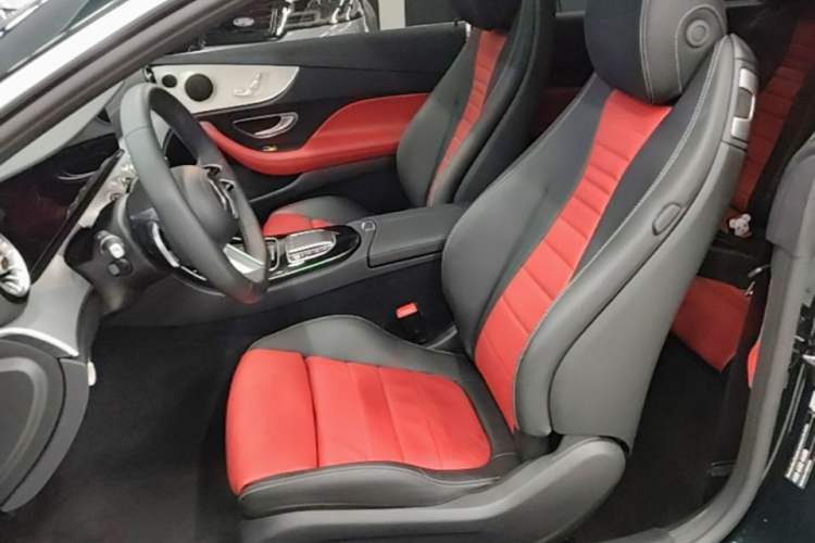Used Mercedes-Benz E-Class 2023 E 260 Coupe Left Front Seat