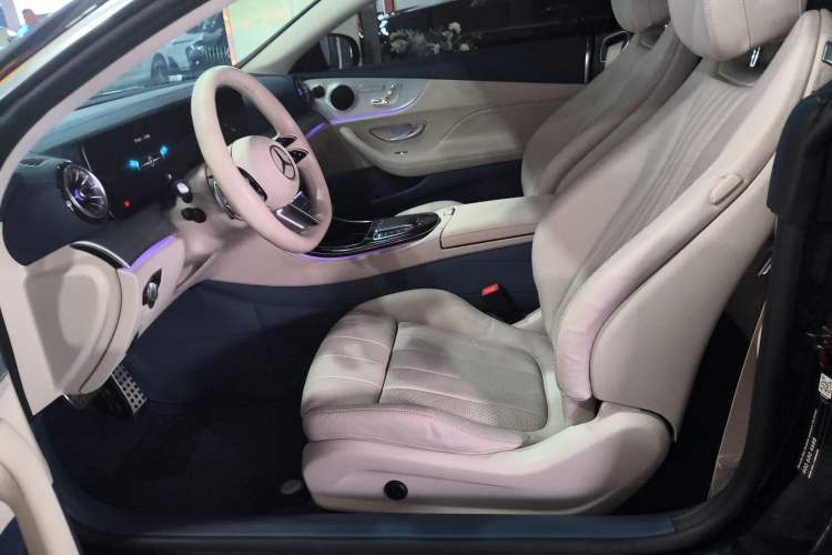 Used Mercedes-Benz E-Class 2023 E 260 Coupe Left Front Seat