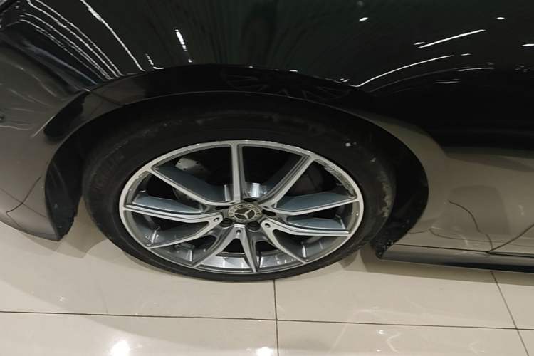 Used Mercedes-Benz E-Class 2023 E 260 Coupe Left Front Wheel Hub