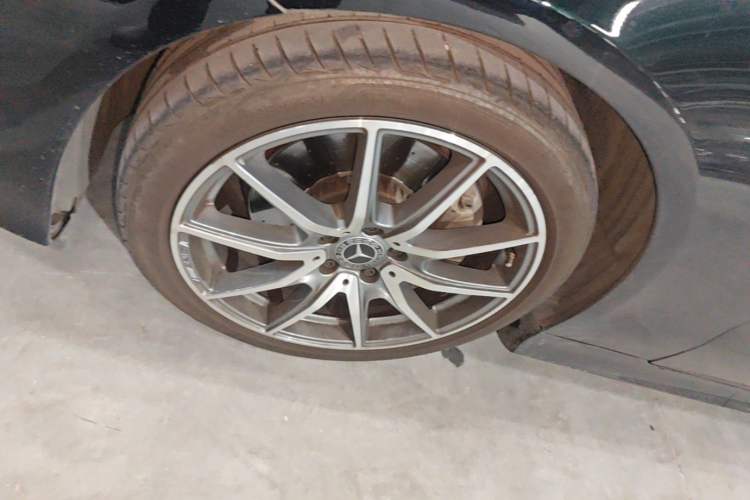 Used Mercedes-Benz E-Class 2023 E 260 Coupe Left Front Wheel Hub