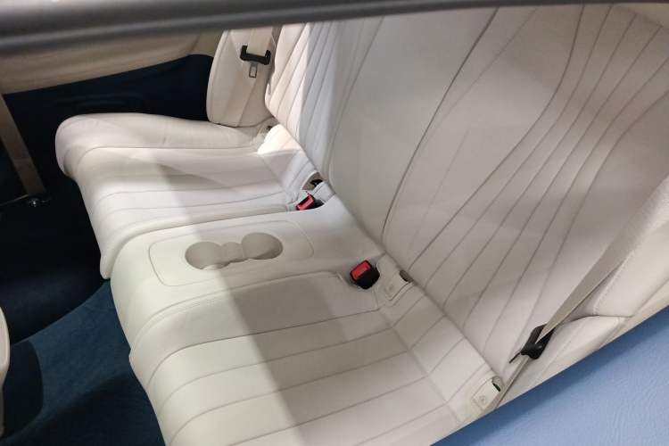 Used Mercedes-Benz E-Class 2023 E 260 Coupe Left Rear Seat