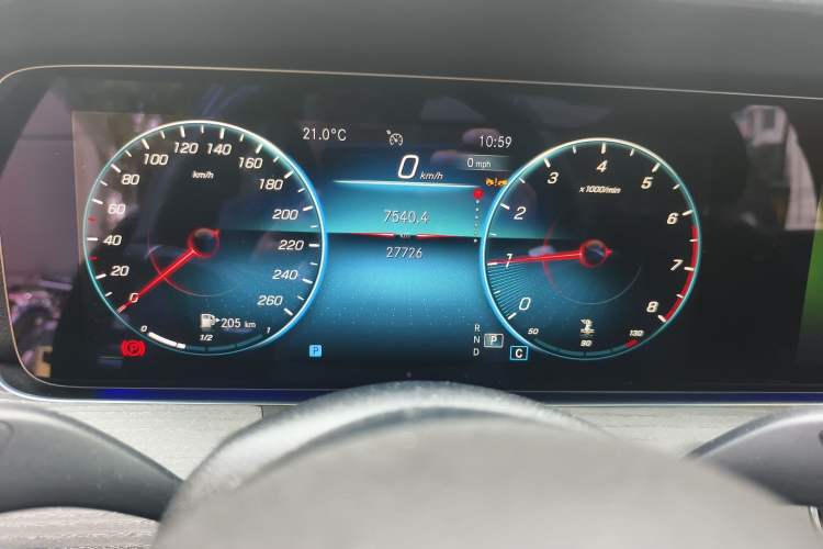 Used Mercedes-Benz E-Class 2023 Restyled E 300 L Sporty and Stylish Edition Odometer Close Up