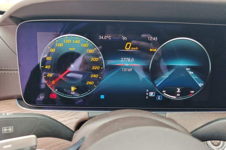 Used Mercedes-Benz E-Class 2023 Facelift E 260 L Odometer Close Up