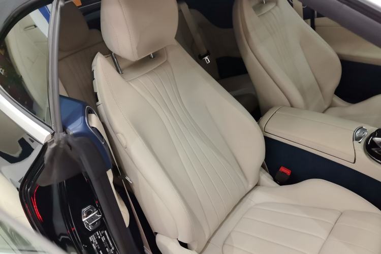 Used Mercedes-Benz E-Class 2023 E 260 Convertible Coupe Right Front Seat
