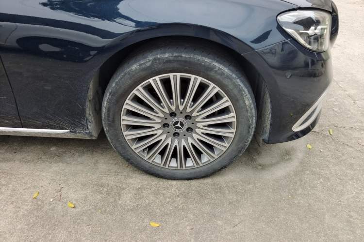 Used Mercedes-Benz E-Class 2023 Facelift E 260 L Right Front Wheel Hub