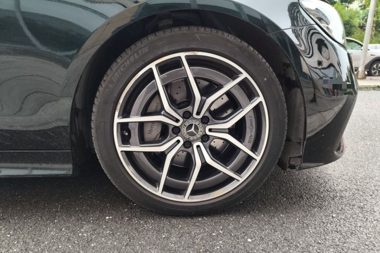 Used Mercedes-Benz E-Class 2023-Year Restyled E 260 Coupe Right Front Wheel Hub