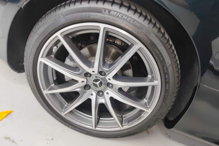 Used Mercedes-Benz E-Class 2023-Year Restyled E 260 Coupe Right Rear Wheel Hub