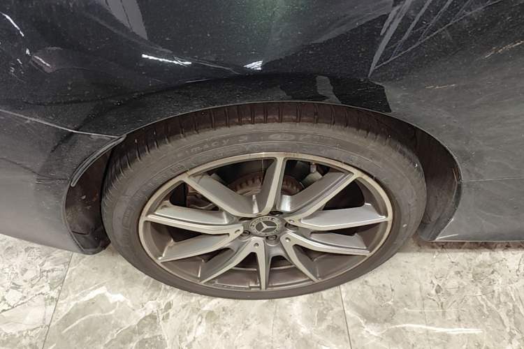 Used Mercedes-Benz E-Class 2023 E 260 Coupe Right Rear Wheel Hub