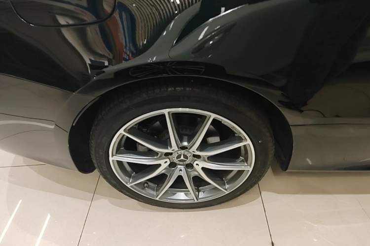 Used Mercedes-Benz E-Class 2023 E 260 Coupe Right Rear Wheel Hub