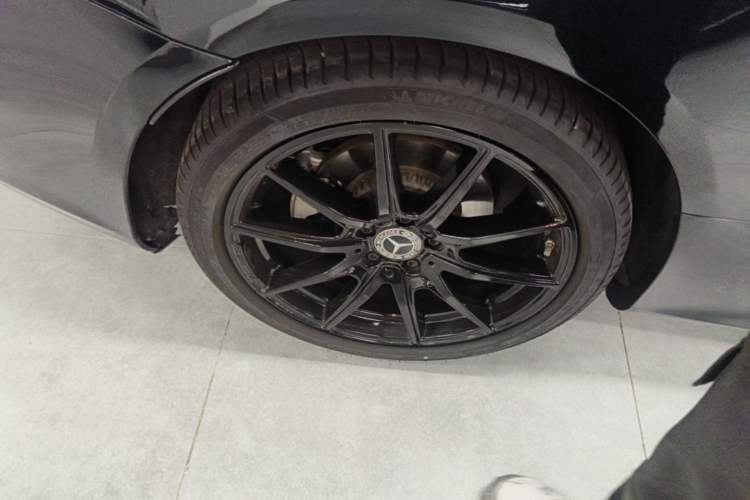 Used Mercedes-Benz E-Class 2023-Year Restyled E 260 Coupe Right Rear Wheel Hub