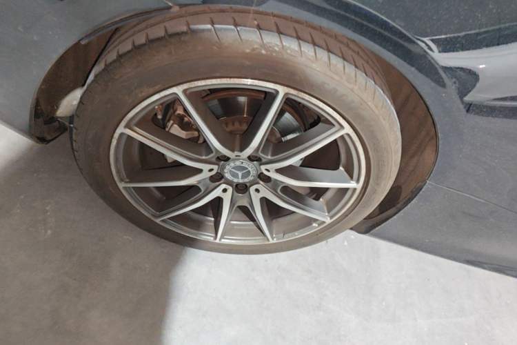 Used Mercedes-Benz E-Class 2023 E 260 Coupe Right Rear Wheel Hub