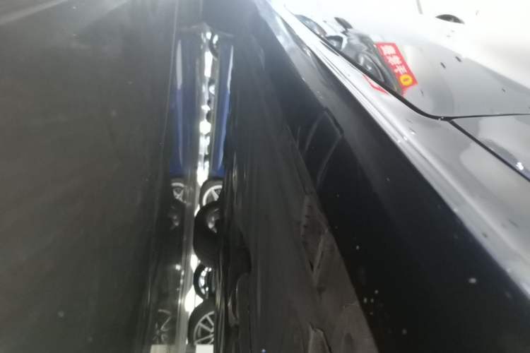 Used Mercedes-Benz E-Class 2023 E 260 Coupe Right Side Sill