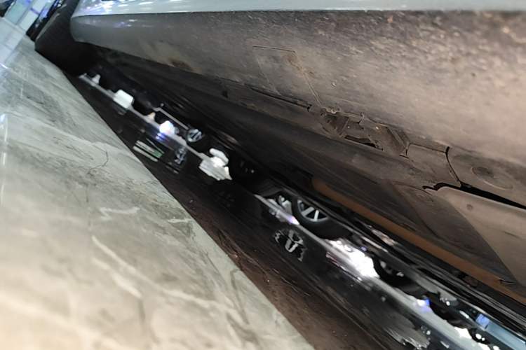 Used Mercedes-Benz E-Class 2023 E 260 Coupe Right Side Sill