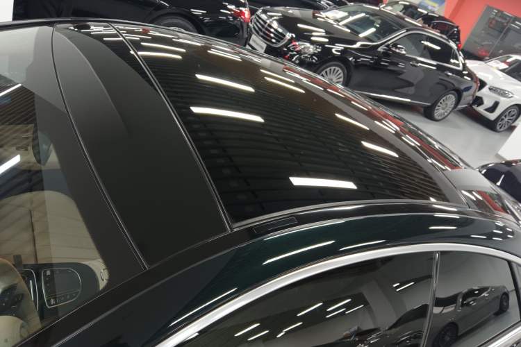 Used Mercedes-Benz E-Class 2023-Year Restyled E 260 Coupe Roof