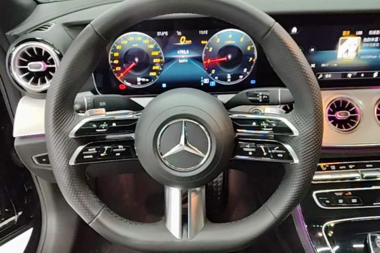Used Mercedes-Benz E-Class 2023 E 260 Coupe Steering Wheel