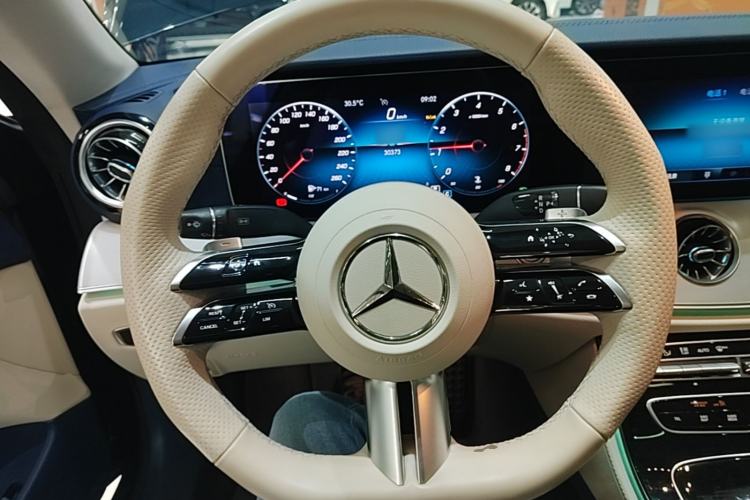 Used Mercedes-Benz E-Class 2023 E 260 Coupe Steering Wheel