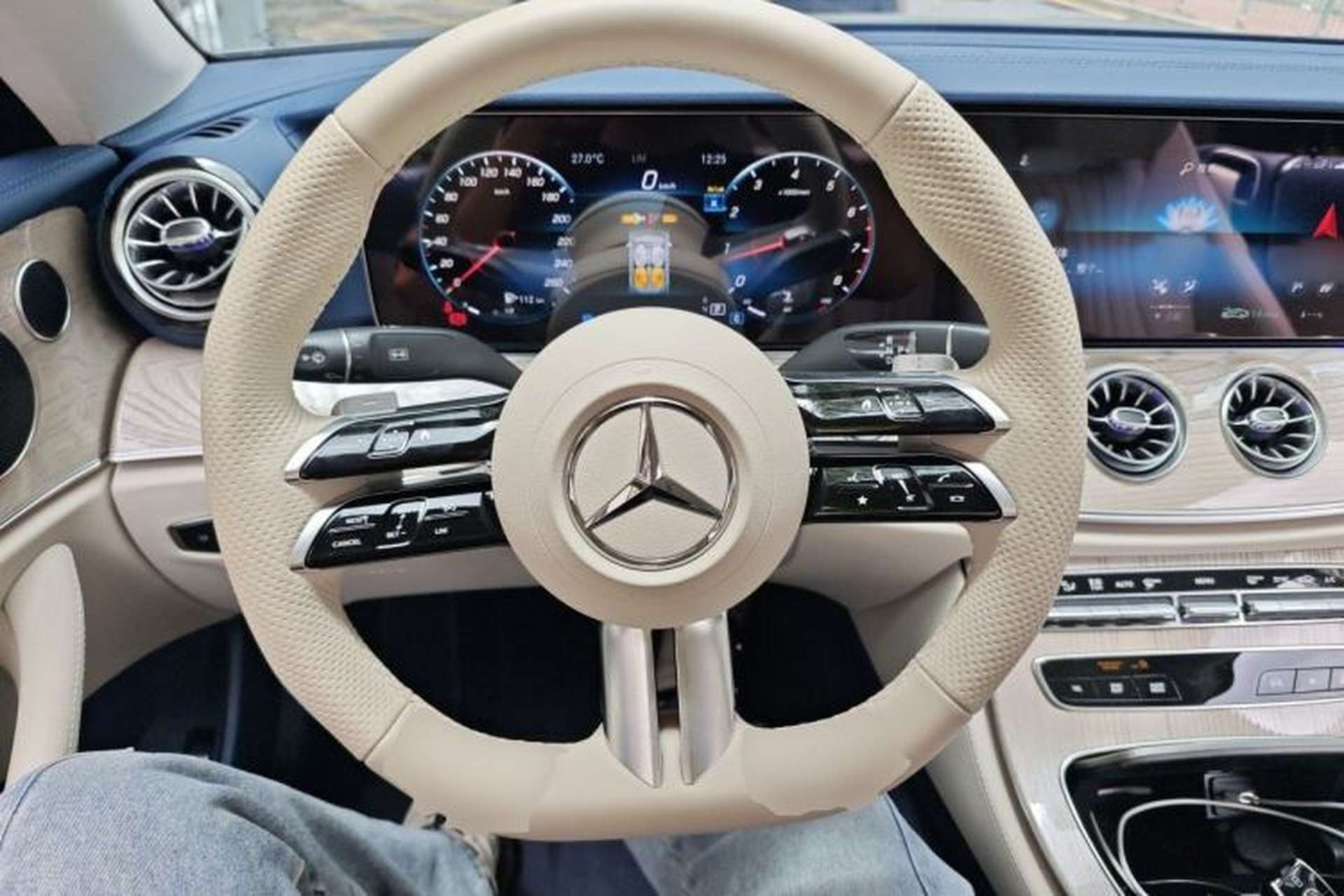 Used Mercedes-Benz E-Class 2023 E 260 Coupe Steering Wheel