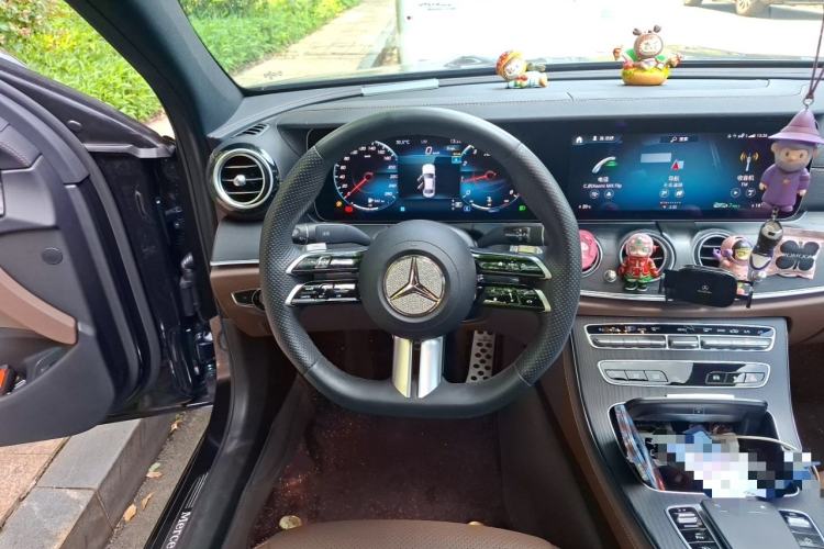 Used Mercedes-Benz E-Class 2023 E 300 L Sport Luxury Edition Steering Wheel