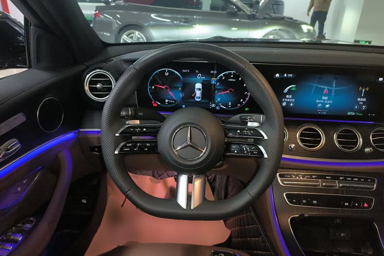 Used Mercedes-Benz E-Class 2023 Restyled E 300 L Sporty and Stylish Edition Steering Wheel