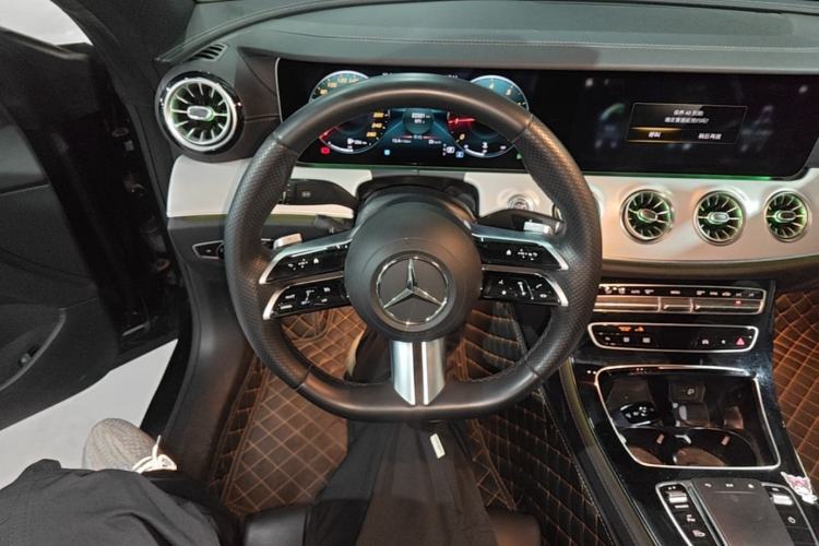Used Mercedes-Benz E-Class 2023 E 260 Coupe Steering Wheel