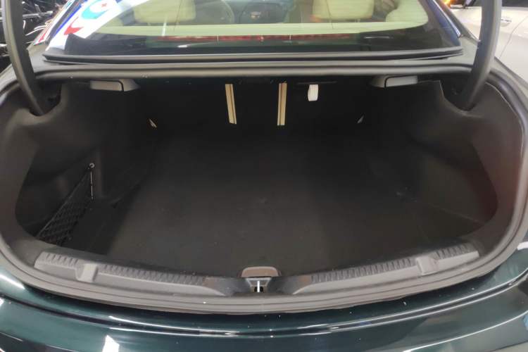 Used Mercedes-Benz E-Class 2023-Year Restyled E 260 Coupe Trunk