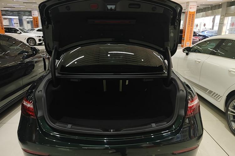 Used Mercedes-Benz E-Class 2023 E 260 Coupe Trunk