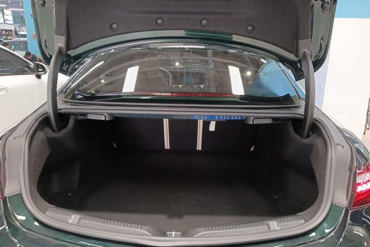 Used Mercedes-Benz E-Class 2023 E 260 Coupe Trunk