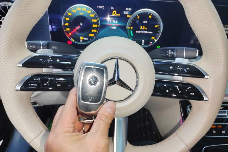 Used Mercedes-Benz E-Class 2023-Year Restyled E 260 Coupe Vehicle Key