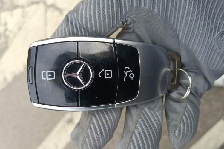 Used Mercedes-Benz E-Class 2023 Updated E 300 L Luxury Edition Vehicle Key