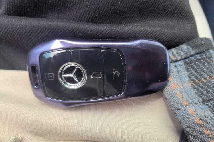 Used Mercedes-Benz E-Class 2023 E 260 Convertible Coupe Vehicle Key