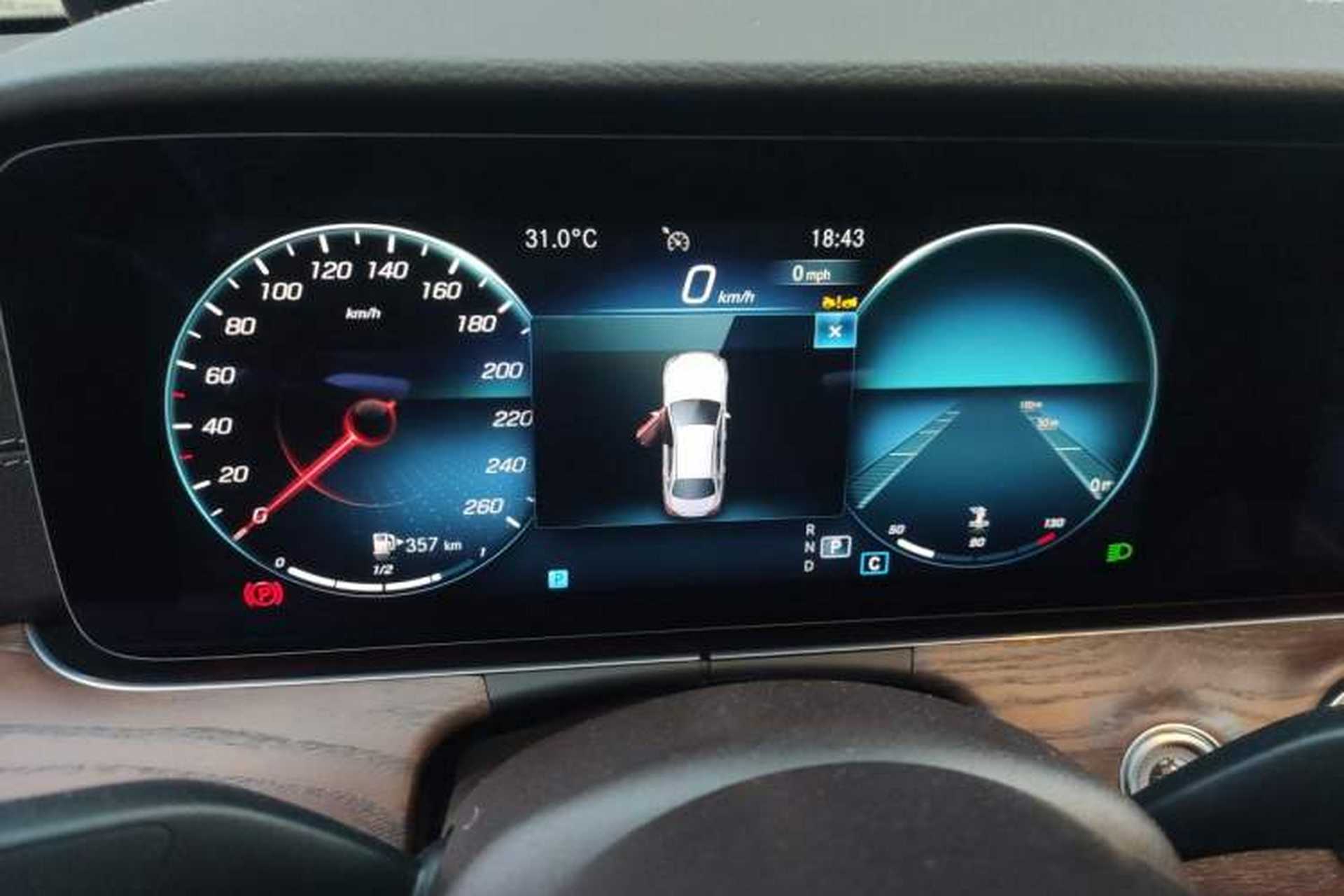 Used Mercedes-Benz E-Class 2023 Updated E 300 L Fashion Edition Instrument Cluster