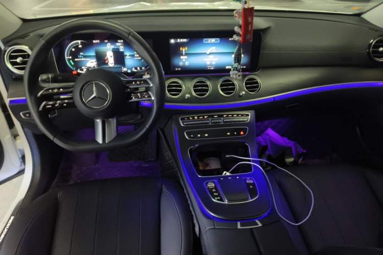 Used Mercedes-Benz E-Class 2023 E 260 Stylish Sports Edition Center Console