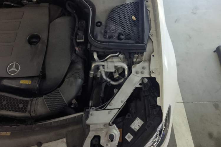 Used Mercedes-Benz E-Class 2023 E 260 Stylish Sports Edition Engine Bay Left