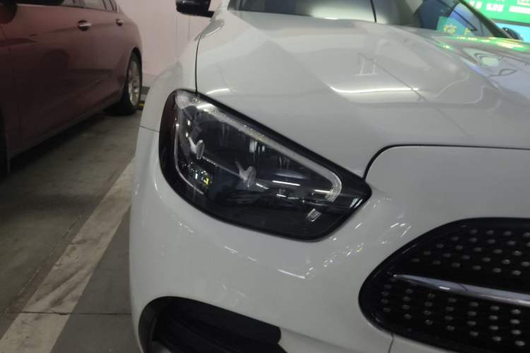 Used Mercedes-Benz E-Class 2023 E 260 Stylish Sports Edition Right Front Headlight