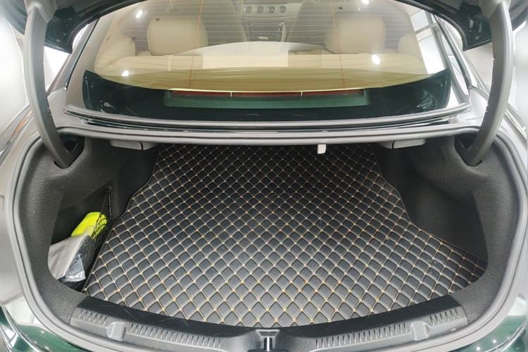 Used Mercedes-Benz E-Class 2023-Year Restyled E 260 Coupe Trunk