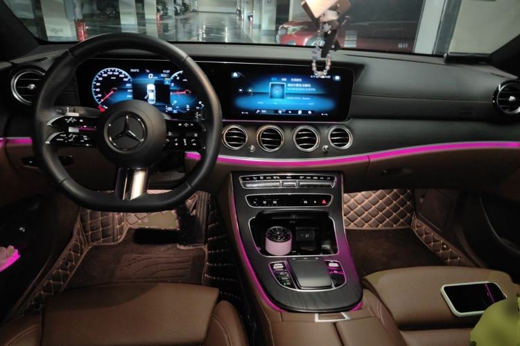 Used Mercedes-Benz E-Class 2023 Restyled E 260 L Sport Edition Center Console