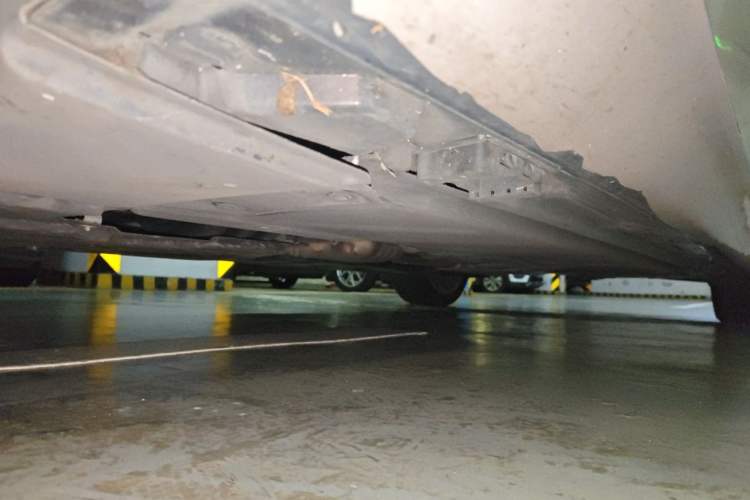 Used Mercedes-Benz E-Class 2023 Updated E 300 L Fashion Edition Chassis Front Left