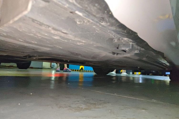 Used Mercedes-Benz E-Class 2023 Updated E 300 L Fashion Edition Chassis Rear Right