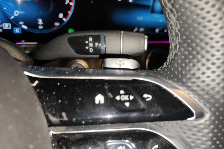 Used Mercedes-Benz E-Class 2023 Restyled E 260 L Sport Edition Gear Lever